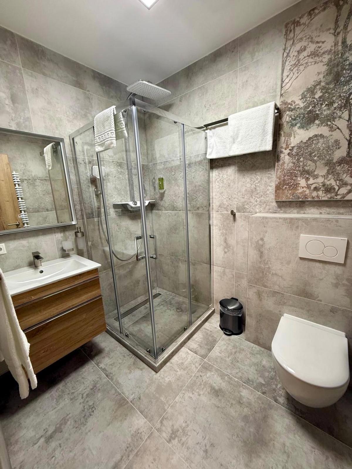 Hotel Restaurant Unikat Zeltingen-Rachtig Exteriör bild