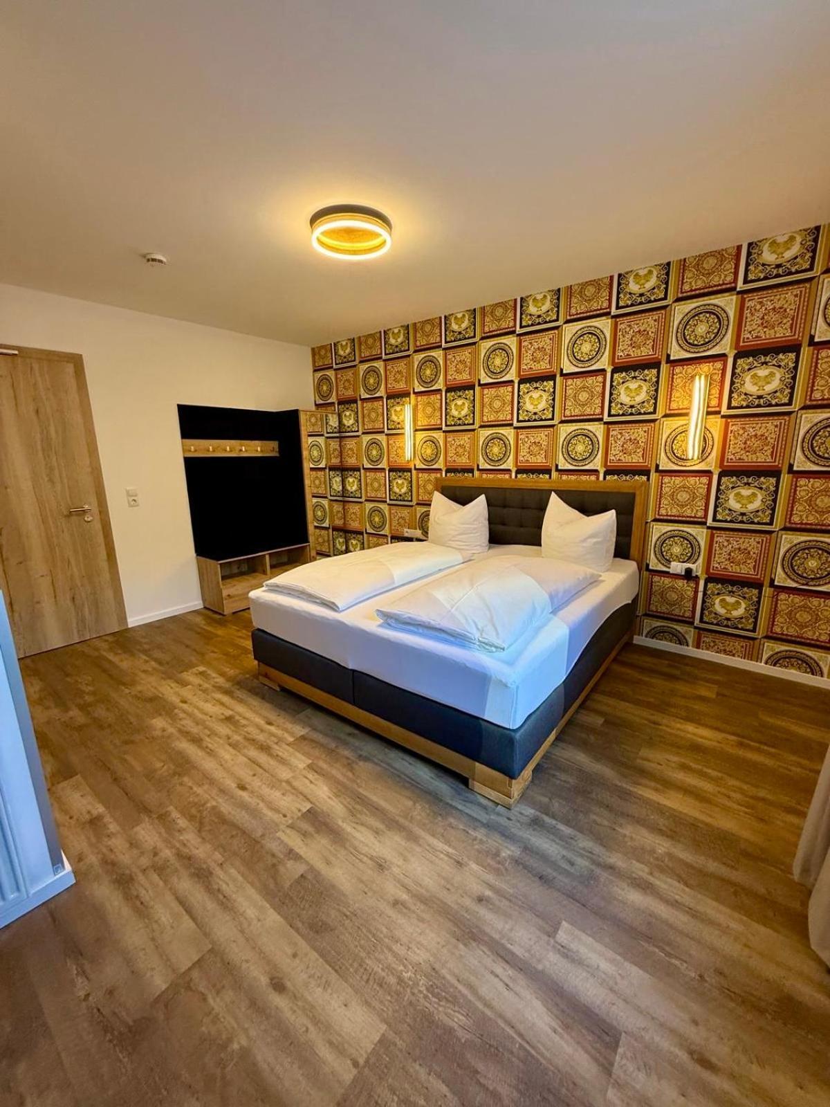 Hotel Restaurant Unikat Zeltingen-Rachtig Exteriör bild